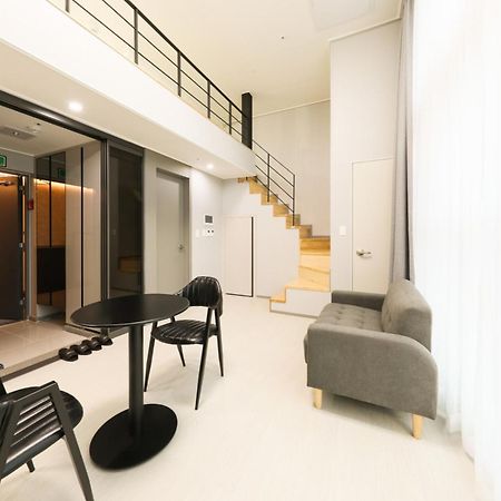 Coopstay Yeosu Hotel Экстерьер фото