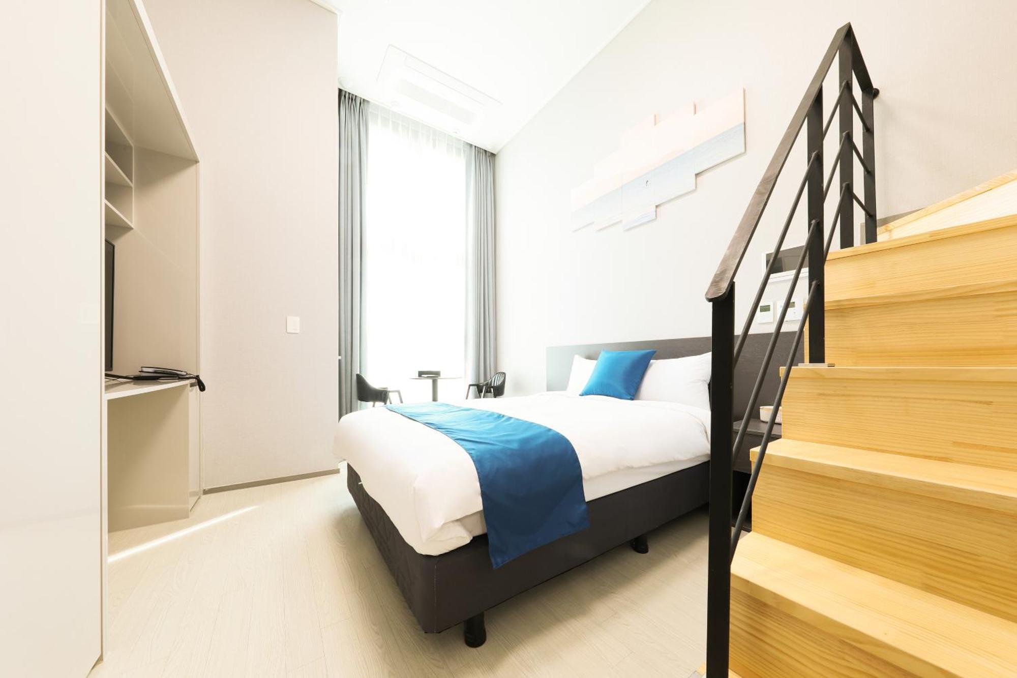 Coopstay Yeosu Hotel Экстерьер фото