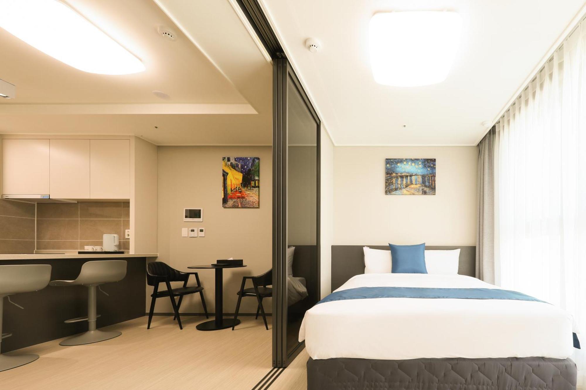 Coopstay Yeosu Hotel Экстерьер фото
