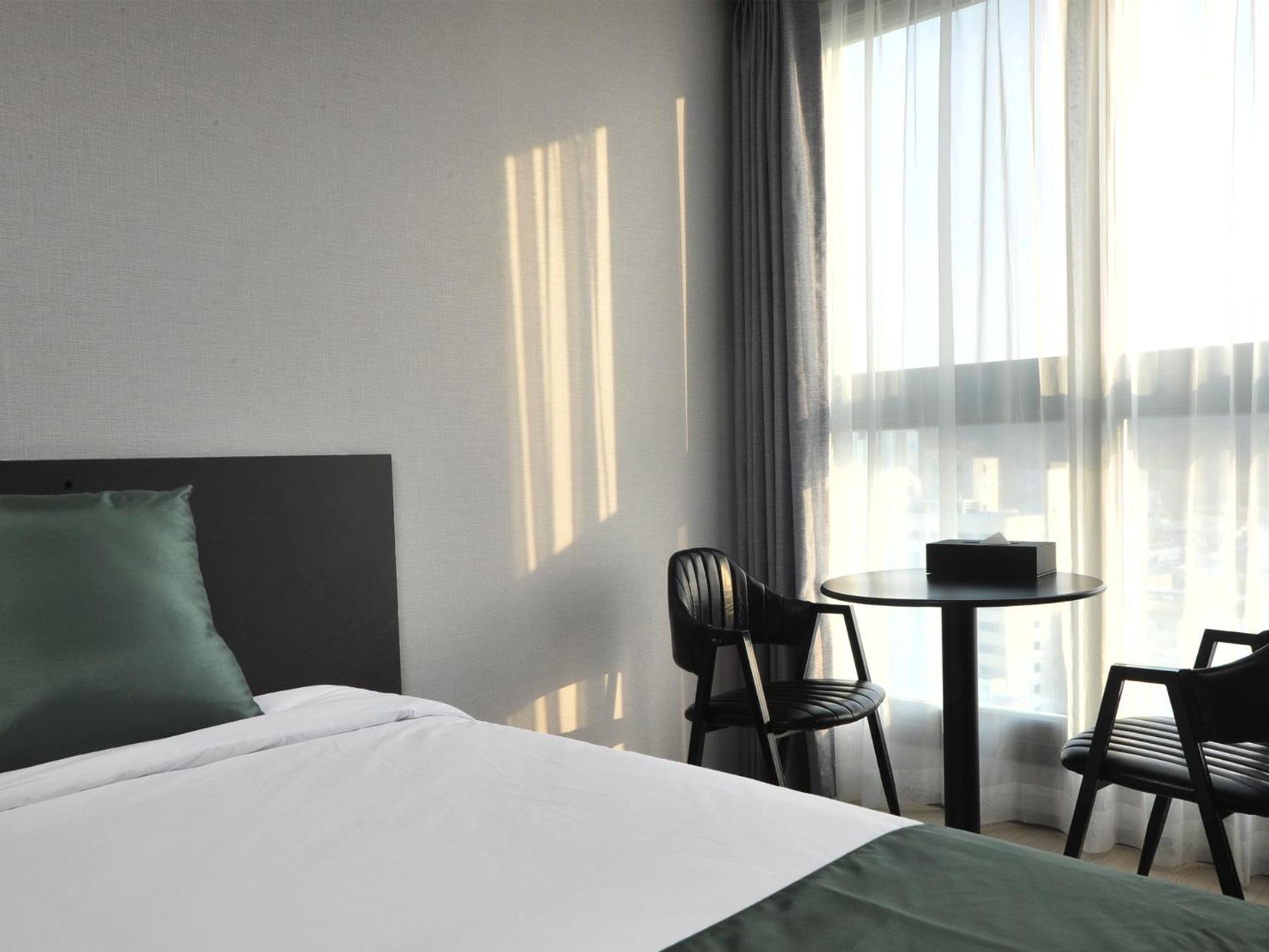 Coopstay Yeosu Hotel Экстерьер фото